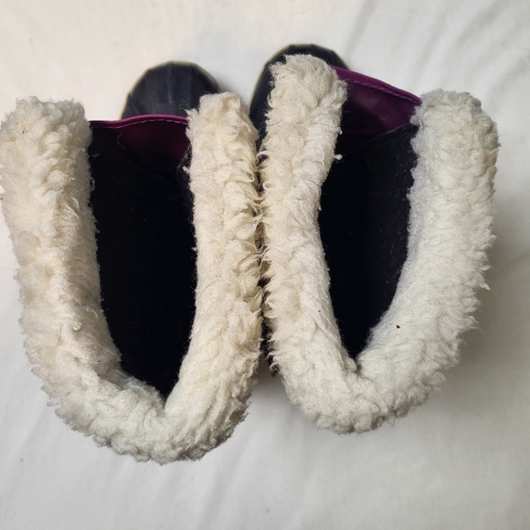 Sorel Waterproof Women's Snow Boots Size 7 Purple Sherpa Trim - Picture 7 of 10